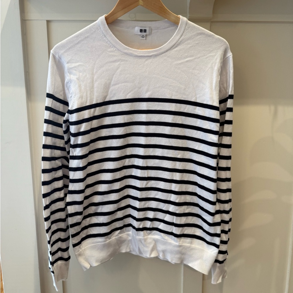 Uniqlo unisex Black and White Striped Crewneck Sweater